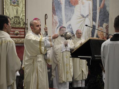 /A/2025/4/Misa večere Gospodnje - Veliki četvrtak/Nadbiskup Kutleša predvodio Misu večere Gospodnje (7).JPG