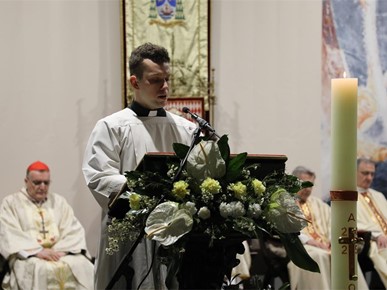 /A/2025/4/Vazmeno bdjenje - Velika subota/Nadbiskup Kutleša predvodio Vazmeno bdjenje (13).JPG