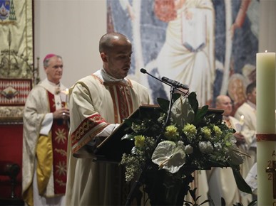 /A/2025/4/Vazmeno bdjenje - Velika subota/Nadbiskup Kutleša predvodio Vazmeno bdjenje (8).JPG