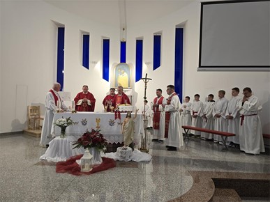 /A/2025/5/A/Dekanatska misa zadušnica za blagopokojnog papu Franju (5).jpeg