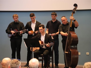 /A/2025/5/A/​Susret obitelji bogoslova u Nadbiskupskom bogoslovnom sjemeništu u Zagrebu (1).JPG