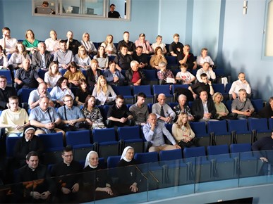 /A/2025/5/A/​Susret obitelji bogoslova u Nadbiskupskom bogoslovnom sjemeništu u Zagrebu (5).JPG