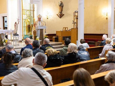 /A/2025/5/B/Biskup Šaško u Maksimiru predvodio misno slavlje za žrtve partizansko-komunističkog nasilja (10).jpg