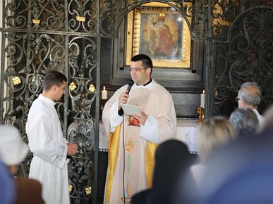 /A/2025/5/D/Jutarnja misa - Kamenita vrata (6).JPG