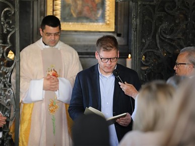 /A/2025/5/D/Jutarnja misa - Kamenita vrata (7).JPG