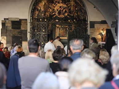 /A/2025/5/D/Jutarnja misa - Kamenita vrata (8).JPG