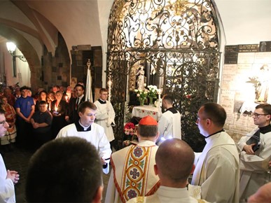 /A/2025/5/Majka Božja od Kamenitih vrata/250531 procesija (14).JPG