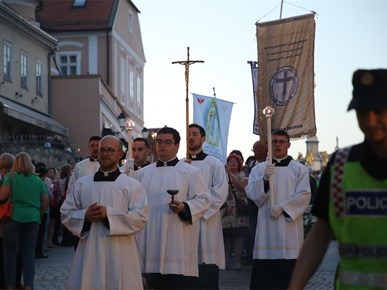 /A/2025/5/Majka Božja od Kamenitih vrata/250531 procesija (3).JPG