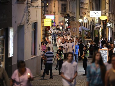 /A/2025/5/Majka Božja od Kamenitih vrata/250531 procesija_ (11).JPG