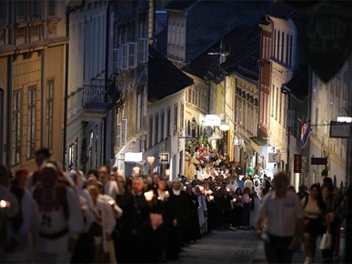 /A/2025/5/Majka Božja od Kamenitih vrata/250531 procesija_ (14).JPG