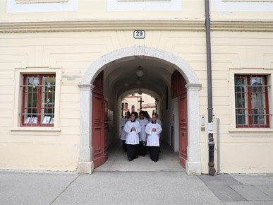 /A/2025/5/Susret - redovnici i proprefekt/250528 misa (1).JPG