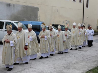 /A/2025/5/Susret - redovnici i proprefekt/250528 misa (6).JPG