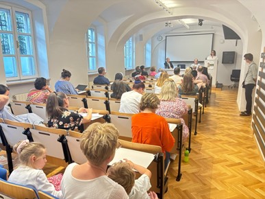 /A/2025/6/A/Održani Teološko-pastoralni razgovori o temi Papa u srcu Crkve. Povijest, izbor i suvremeni izazovi (2).jpg