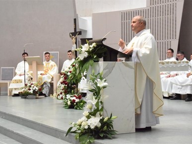 /A/2025/7/B/Mlada misa don Frane Bešlića u Sesvetskoj Sopnici (4).JPG