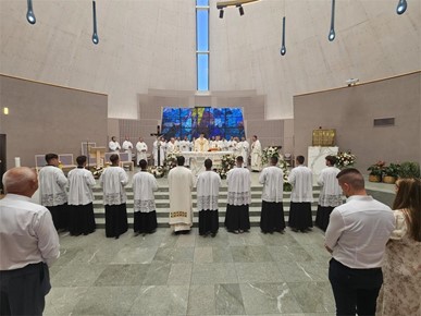 /A/2025/7/B/Mlada misa don Frane Bešlića u Sesvetskoj Sopnici (6).jpg