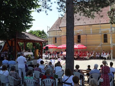 /A/2025/7/C/Biskup Gorski blagoslovio gradilište bogoslužnog i pastoralnog prostora u Gračanima (2).jpg