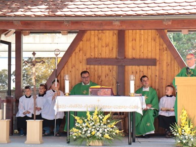 /A/2025/7/C/Biskup Gorski blagoslovio gradilište bogoslužnog i pastoralnog prostora u Gračanima (4).jpg