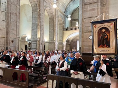 /A/2025/7/C/U Santiago de Composteli obilježeno više od 800 godina hrvatske Camino baštine (3).jpg