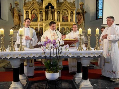 /A/2025/8/A/Predstavljena knjiga Radovana Librića (2).JPG