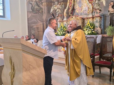 /A/2025/8/B/Proslava blagdana Velike Gospe i zlatna misa fra Vjenceslava Janjića u Samoboru (15).JPG