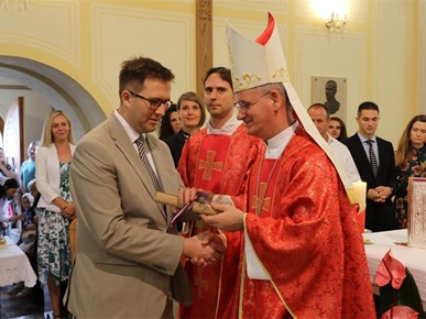 /A/2025/8/Dodjela kanonskih mandata vjeroučiteljima/250830 Krašić_kanonski mandati (33).JPG