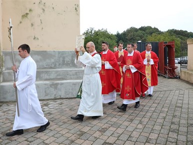 /A/2025/8/Dodjela kanonskih mandata vjeroučiteljima/250830 Krašić_kanonski mandati (4).JPG