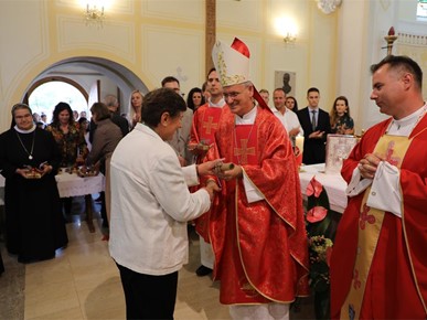 /A/2025/8/Dodjela kanonskih mandata vjeroučiteljima/250830 Krašić_kanonski mandati (54).JPG