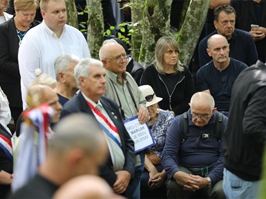 /A/2025/8/Misa zadušnica kod jame Jazovka/Misa zadušnica i obred ukopa ostataka žrtava bačenih u jamu Jazovka (27).JPG