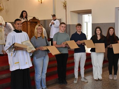 /A/2025/9/A/Biskup Gorski predvodio misu sa zazivom Duha Svetoga za učenike i djelatnike NKG-a (11).jpg