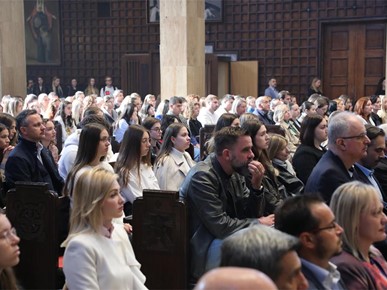 /A/2025/9/D/Nadbiskup Kutleša predvodio misno slavlje sa zazivom Duha Svetoga na početku nove akademske godine na HKS-u (12).JPG