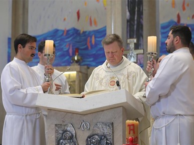 /A/2025/9/D/Nadbiskup Kutleša predvodio misno slavlje sa zazivom Duha Svetoga na početku nove akademske godine na HKS-u (7).JPG