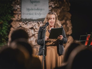 /A/2025/9/D/Održan poetsko-glazbeni program Hrvatskim kraljevima u čast u Krašiću (5).jpg