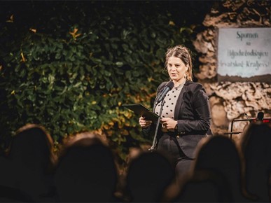 /A/2025/9/D/Održan poetsko-glazbeni program Hrvatskim kraljevima u čast u Krašiću (7).jpg