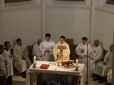 /A/2026/1/A/Mons. Kovač predvodio euharistijsko slavlje u Nadbiskupskom bogoslovnom sjemeništu (1).jpg