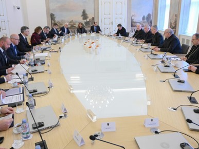 /A/2026/1/B/Održan redoviti polugodišnji sastanak Vlade i HBK-a (1).jpg