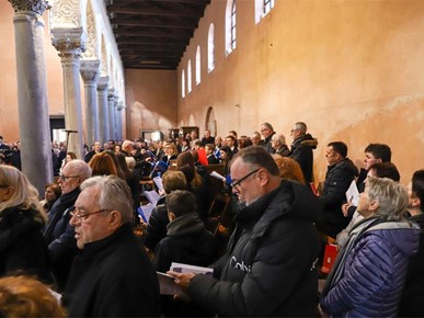 /A/2026/1/B/Posmrtni ostaci biskupa Dobrile položeni u biskupsku grobnicu u Poreču_ppb (6).jpg