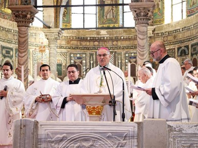 /A/2026/1/B/Posmrtni ostaci biskupa Dobrile položeni u biskupsku grobnicu u Poreču_ppb (8).jpg