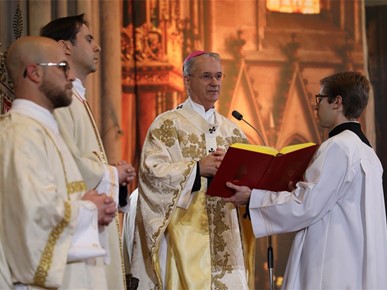 /A/2026/1/Bogojavljenje/Nadbiskup Kutleša predvodio misno slavlje svetkovine Bogojavljenja u Zagrebačkoj katedrali (1).JPG