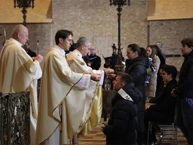 /A/2026/1/Bogojavljenje/Nadbiskup Kutleša predvodio misno slavlje svetkovine Bogojavljenja u Zagrebačkoj katedrali (24).JPG