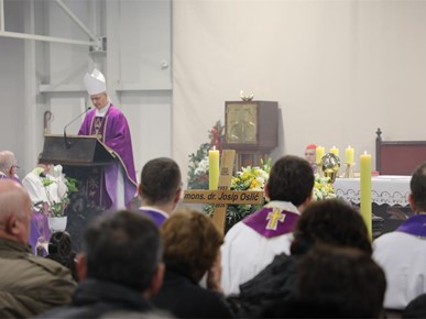 /A/2026/1/Ispraćaj mons Josipa Oslića/260115 misa zadušnica_mons. Oslić (13).JPG