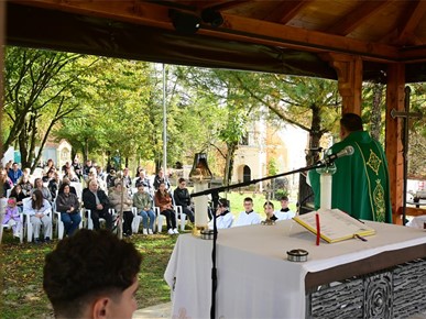 /A/2026/10/D/Održane godišnje duhovne vježbe sjemeništaraca RH i BiH u Novigradu na Dobri (13).JPG