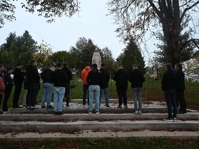 /A/2026/10/D/Održane godišnje duhovne vježbe sjemeništaraca RH i BiH u Novigradu na Dobri (4).JPG