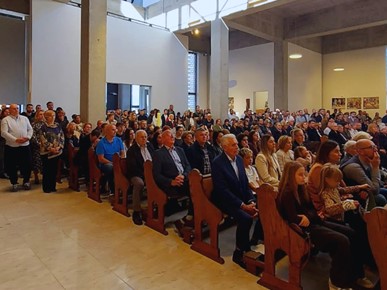 /A/2026/10/D/​Župa sv. Barbare u Velikoj Mlaki proslavila 50 godina postojanja i 10 godina od početka gradnje crkve Presvetog Srca Isusova (22).jpeg