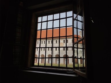 /A/2026/10/E/Videoreportaža Laudato TV-a Čipka od okova i milosrđa – posvećeno bl. Alojziju Stepincu u Lepoglavi (11).jpg