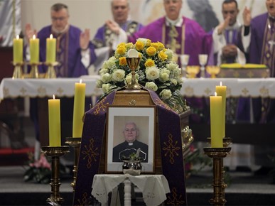 /A/2026/10/F/Slavljena misa zadušnica i sprovodni obredi za preminulog mons. Lovru Cindorija (28).JPG