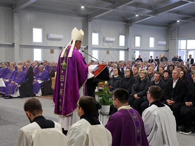 /A/2026/10/F/Slavljena misa zadušnica i sprovodni obredi za preminulog mons. Lovru Cindorija (7).JPG