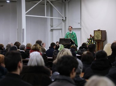 /A/2026/2/B/260207 Biskup Kovač predvodio misno slavlje prvog dana trodnevnice uoči Stepinčeva (15).JPG