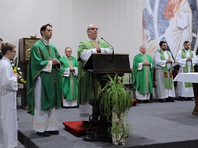 /A/2026/2/B/260207 Biskup Kovač predvodio misno slavlje prvog dana trodnevnice uoči Stepinčeva (18).JPG