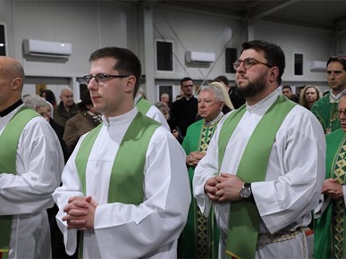 /A/2026/2/B/260207 Biskup Kovač predvodio misno slavlje prvog dana trodnevnice uoči Stepinčeva (2).JPG