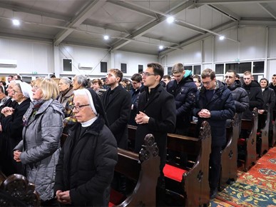 /A/2026/2/B/260207 Biskup Kovač predvodio misno slavlje prvog dana trodnevnice uoči Stepinčeva (6).JPG